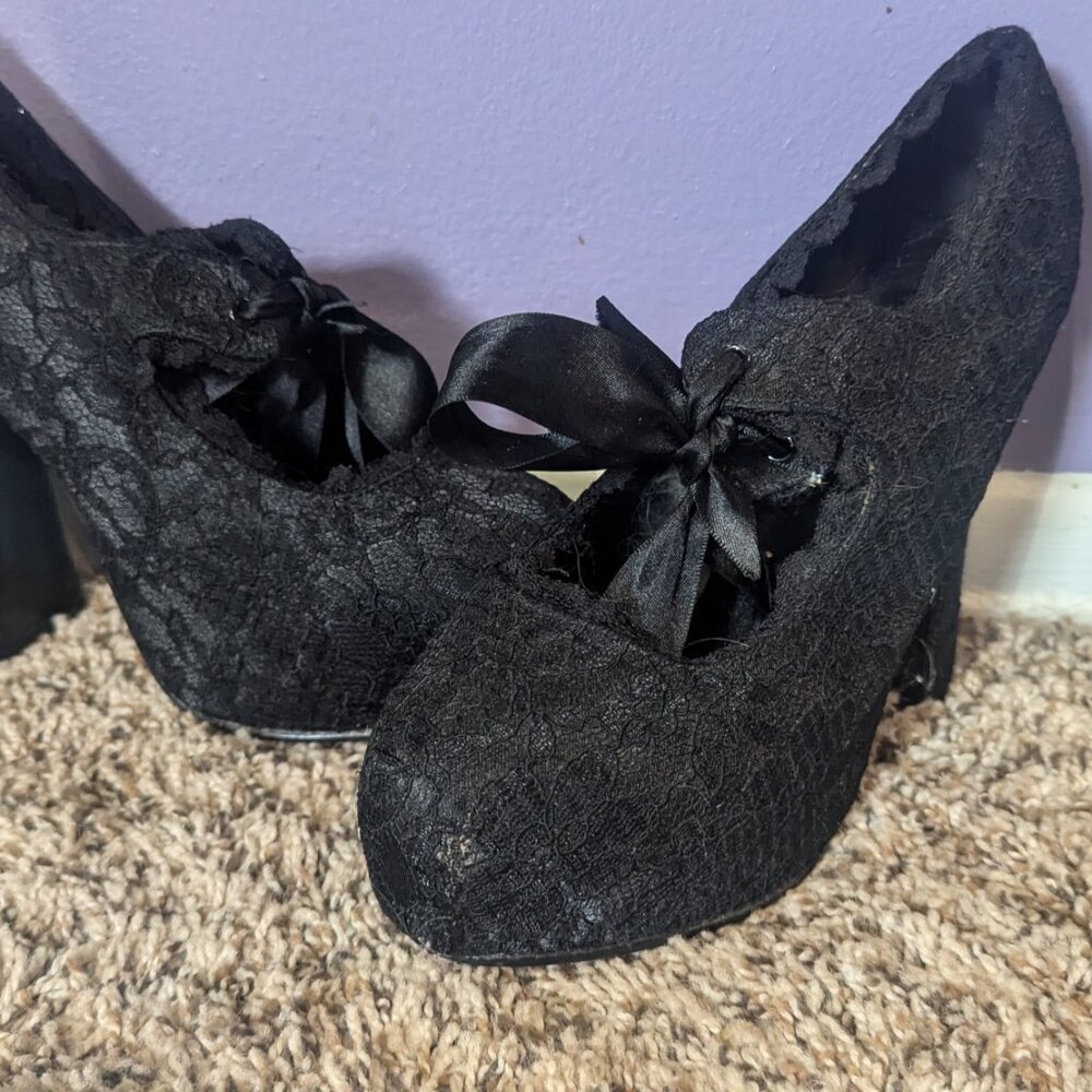 Demonia SIze 7.5 Lace Mary Janes Gently Used - Picture 5 of 8